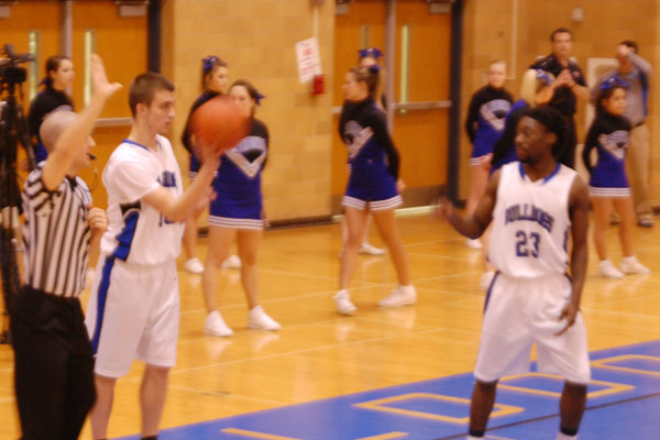 Led by Ljuboja and Henry, boys basketballers start 13 and 4