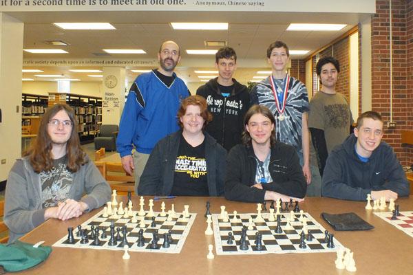 Chess Club perseveres despite weather, absences 