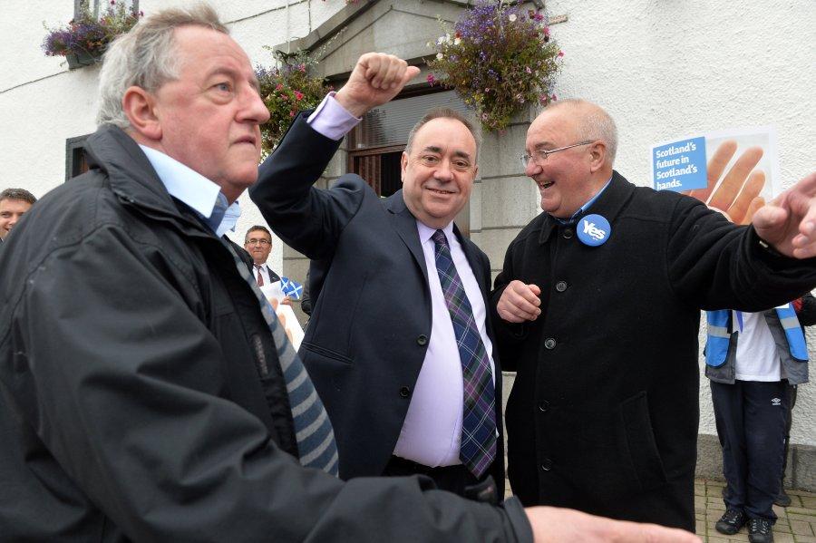 Scottish First Minister Alex Salmond visits the polls as citizens vote for Scottish independence.