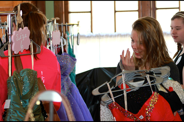 Students browse Prom dresses at the RB Boutique at Hollywood House on March 21, 2015. (McKenna Powers)
