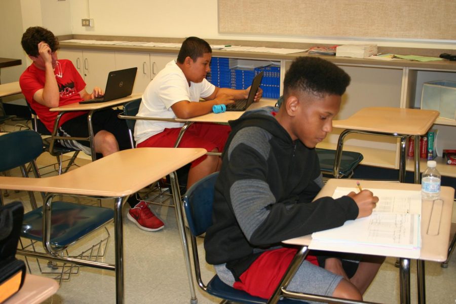 Students working on homework in the NHS tutoring room. 