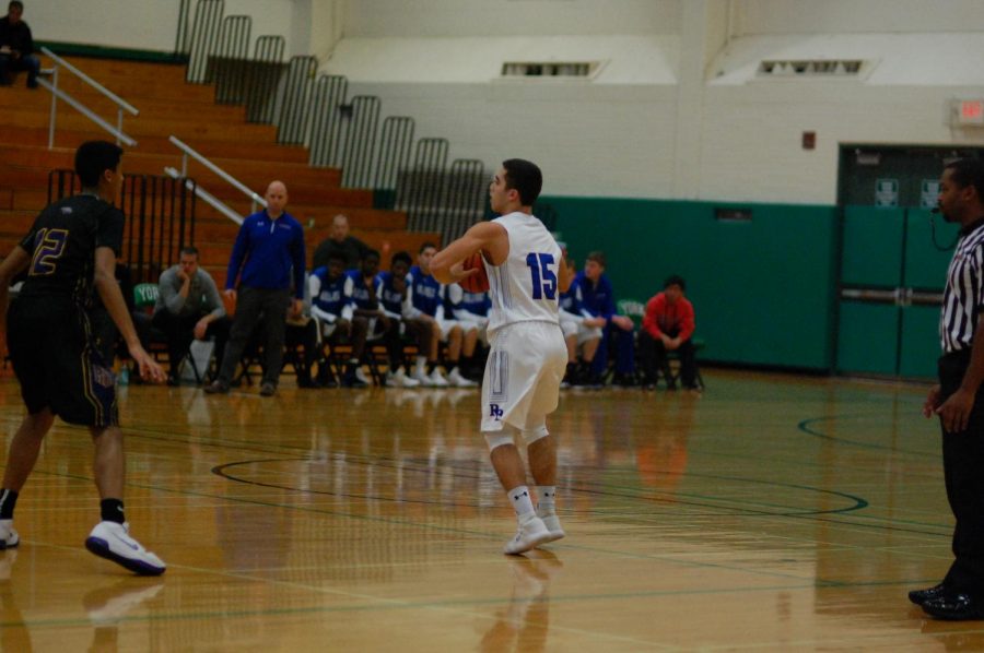 Zach Vaia prepares to pass.